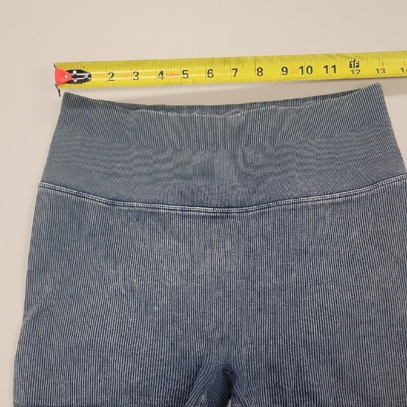 Spiritual Gangster High Waist Compression Shorts - Picture 12 of 16